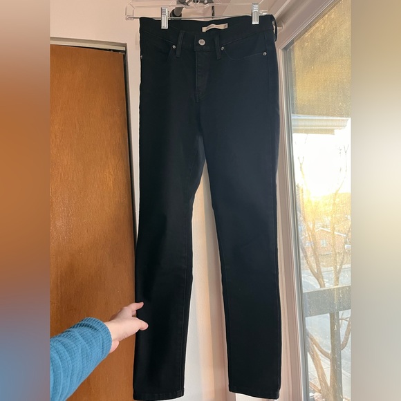 Levi’s 311 Shaping Skinny Black 25 W x 25 L - Picture 3 of 7